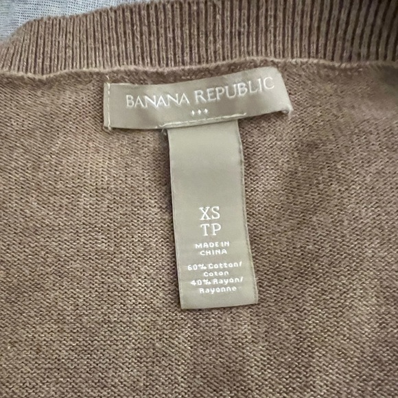 Banana Republic Tan Cardigan - Picture 3 of 3